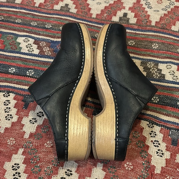 Dansko Brenda Black Mule 37  6.5/7 US - Picture 3 of 9